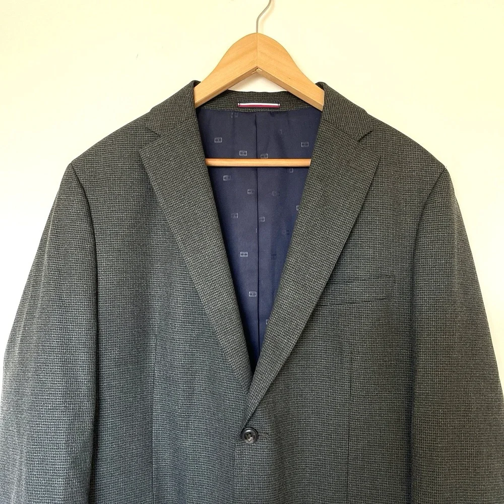 Tommy‎ Hilfiger Mens Single Breasted Blazer Size 44R Gray Corpcore Office Career